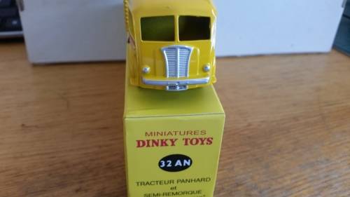 Atlas Dinky 32AN Tracteur Panhard - Calberson