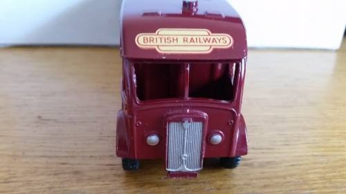 Dinky #981 Horse Van