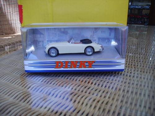 Matchbox Dinky - Jaguar xk150 - mint condition
