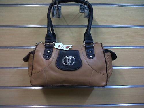 100 % GENUINE LEATHER HAND BAG ON SALE !! Was 199 Now 149!!