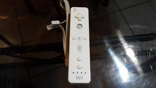 STOP!!!!! CRAZY R1 Auction - White Nintendo WiiMOTE For Christmas!!!
