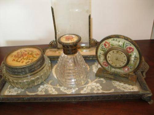 Dressing Table Set with Roses