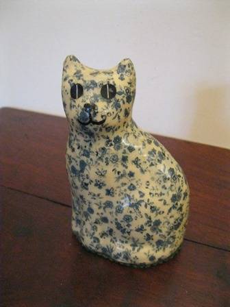 Vintage   Floral Cat