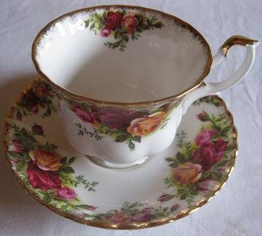Royal Albert Duo Old Country Roses