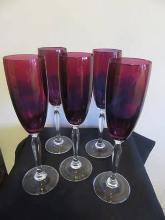 Set of 5 Cranberry Champagne Flutes