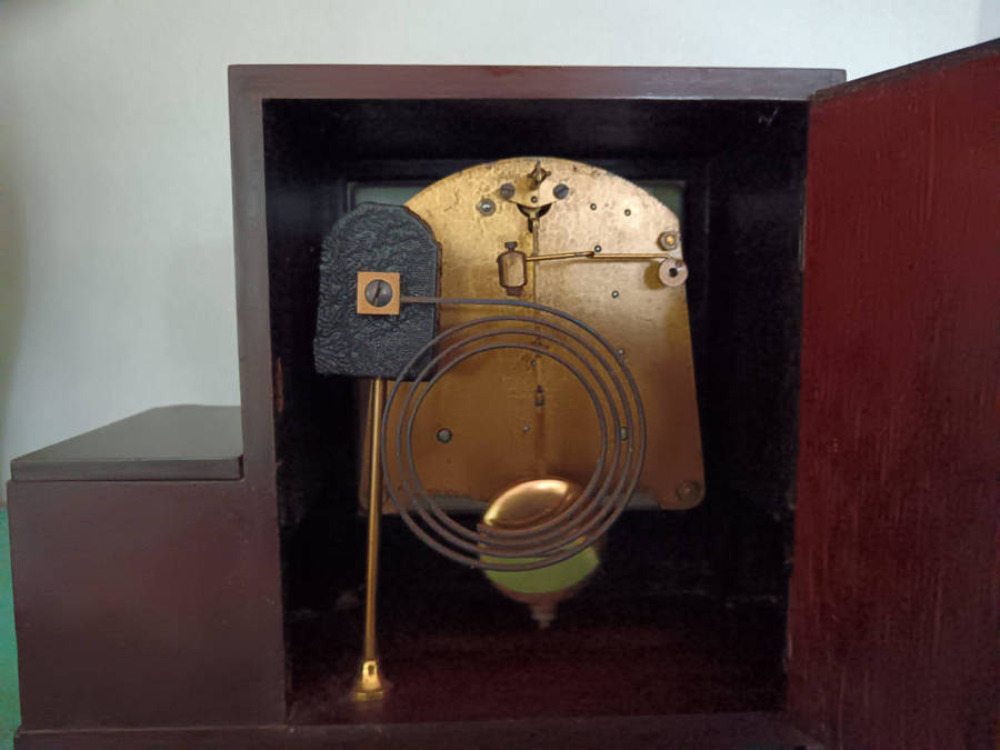 Art Deco Mantle Clock Imperial Croydon England