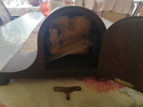 Vintage Wooden Mantle Clock