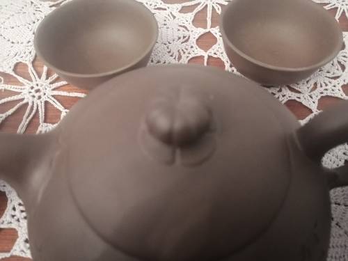 Yixing Zisha Teapot & 6 Bowls