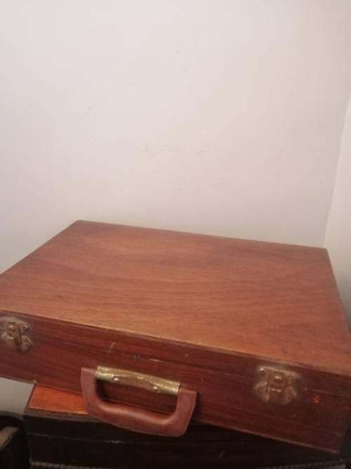 Artist Vintage Solid Wood Paint Suitcase with Palette