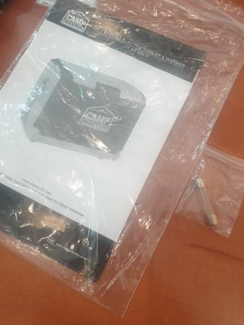 Camp Master 40L THERMO ELECTRIC COOLER & WARMER