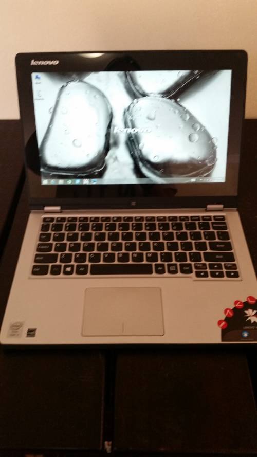 Lenovo Yoga 2 - 11.6" - TOUCH SCREEN - Intel Core i3-4012Y - 500GB SSHD - 4GB RAM  - 1.50 GHz