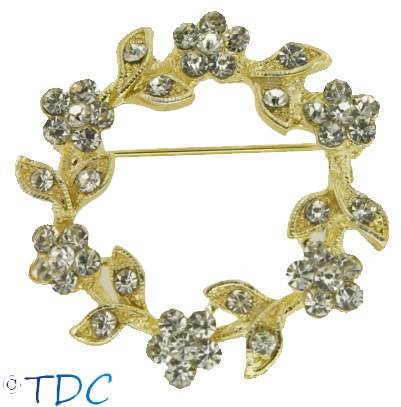 SALE!! Adorable Wreath Brooch