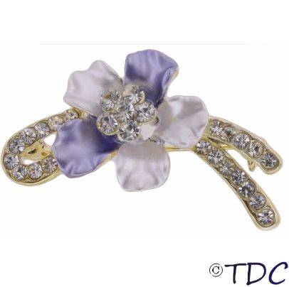 SALE!! Elegant Floral Brooch