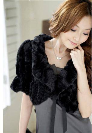 Black short fur cout