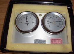 2 RUGER GAUGES ON BACKING PLATE