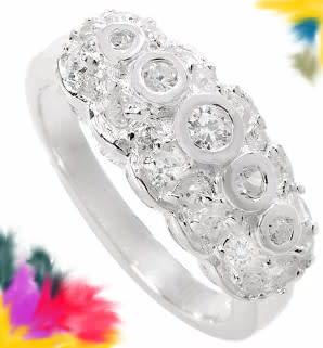 Fashionable cubic zirconium ring set in solid sterling silver Size : 6 (L)