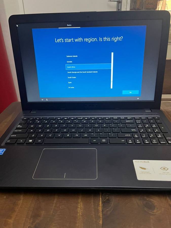 ASUS LAPTOP