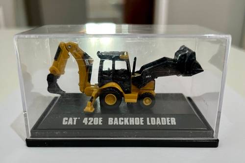 BACKHOE LOADER 420E CATERPILLAR HO SCALE BY NORSCOT SCALE MODELS DIE CAST
