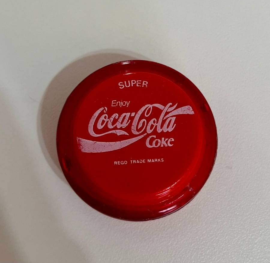 Vintage Coca Cola yoyo, damaged