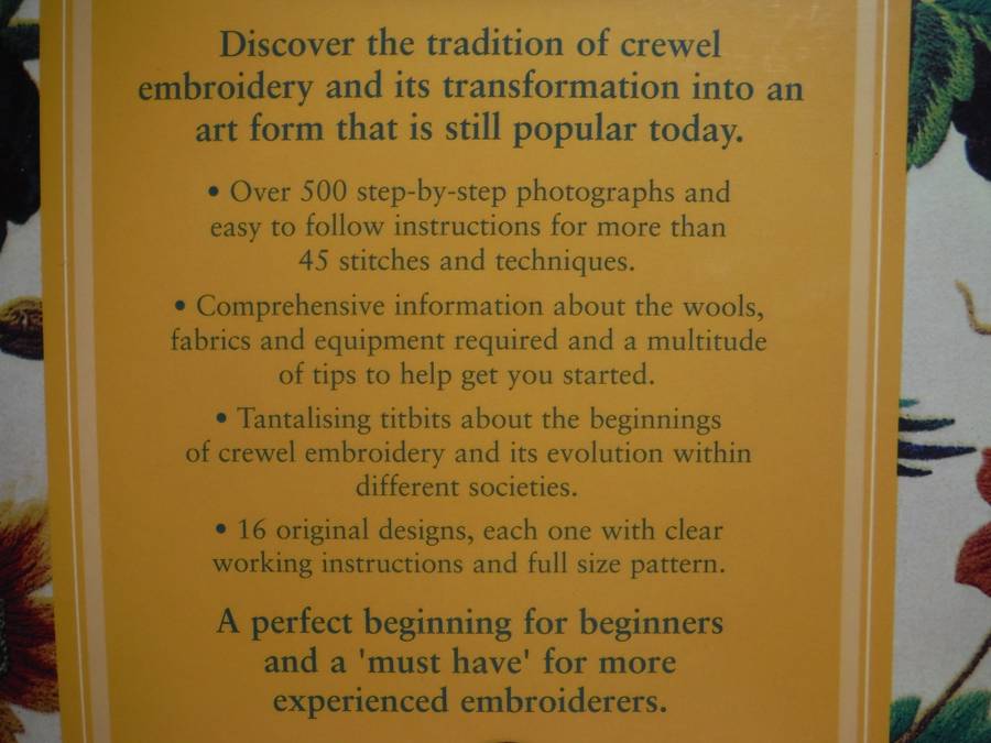 A-Z of Crewel Embriodery - Softcover - Sue Gardner