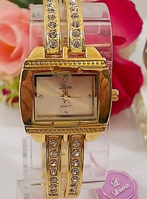 *****GEORGEOS LADIES DIAMANTE ENRICHED GOLDEN  BRACELET  WATCH*********