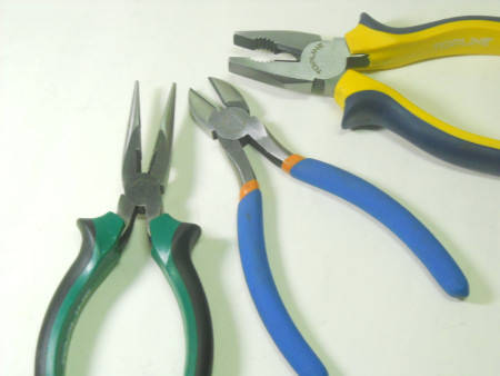 SET OF 3 HANDY  PLIERS -ONE PRICE-ONE LOT
