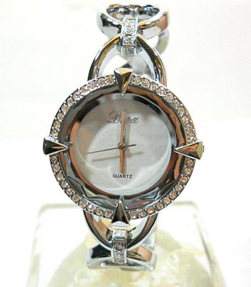 -EXQUISITE DIVA LADIES CLIP ON   WATCH-****