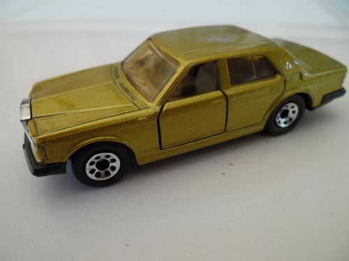 Matchbox Rolls Royce silver spirit mint condition