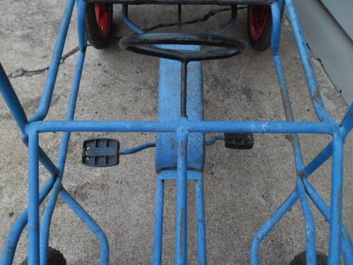 Stunning Jeep pipe petal car size is 1300 mm long weighs 16kg pick up only or arrange own courier