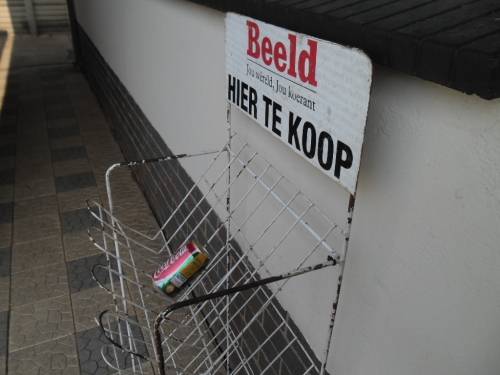BEELD Hier Te Koop news paper metal stand 1280mm high see condition collection only