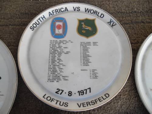 rare old wall hanging 5 Rugby plates highly collectable add Postnet to Postnet postage R140