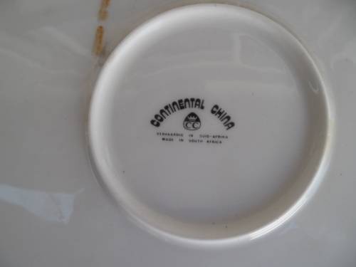 rare old wall hanging 5 Rugby plates highly collectable add Postnet to Postnet postage R140
