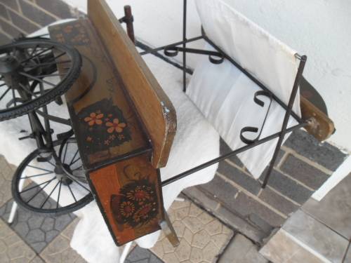 stunning very large bicycle size is 670mm long collection only very large box