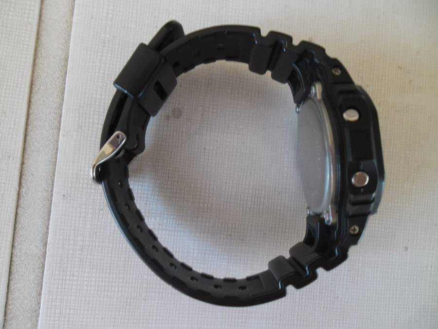 Casio G-Shock DW-5600E mens well looked after no scratches watch working