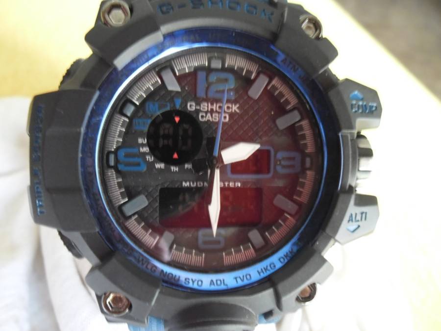Casio G-Shock Mudmaster mens watch with no serial no. on the watch at all working