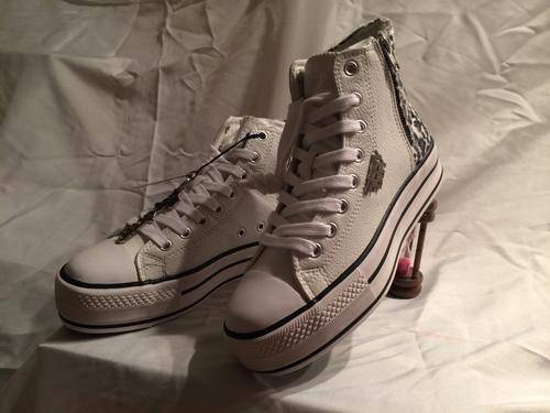 SISSY BOY - DUNE SNEAKER - LADIES SIZE 5 WHITE - 100% ORIGINAL - BRAND NEW - OPENING SPECIAL !!!!!!