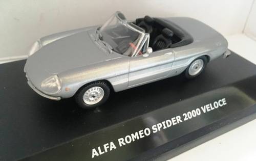 Alfa Romeo Spider 2000 Veloce Maxi Car