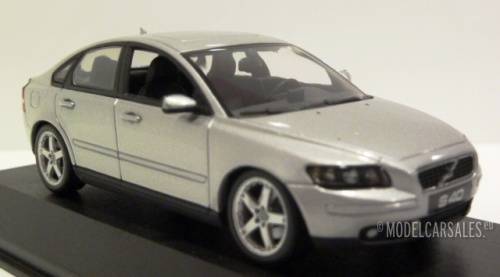Volvo S40 2003 Minichamps Silver Boxed