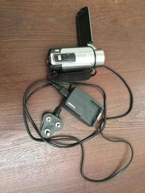 Canon LEGRIA HF R106 High Definition Digital Camcorder - Silver (20 X Optical Zoom, 2.7 Inch Widescr