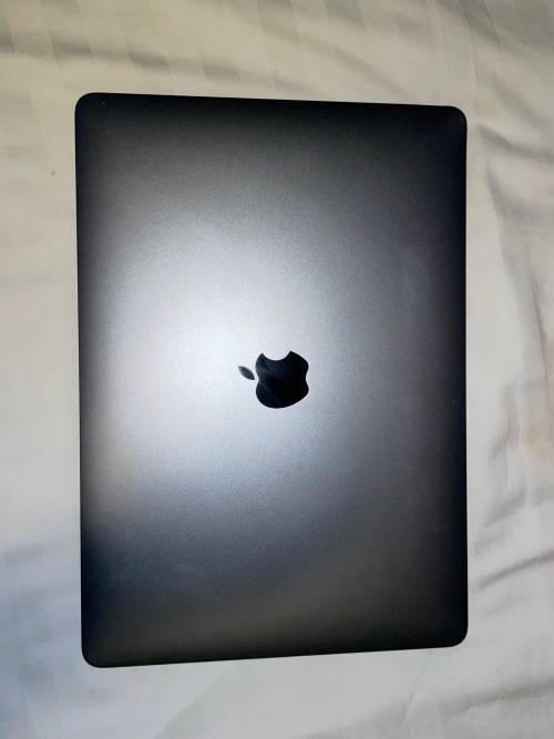 Apple Macbook Air M1 2020 **Read description**