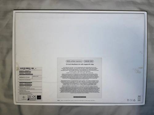 Apple Macbook Air M1 2020 **Read description**