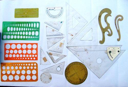 templates, protractors, set squares, French curves etc.