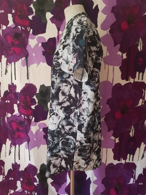 Flower Print top Size 14