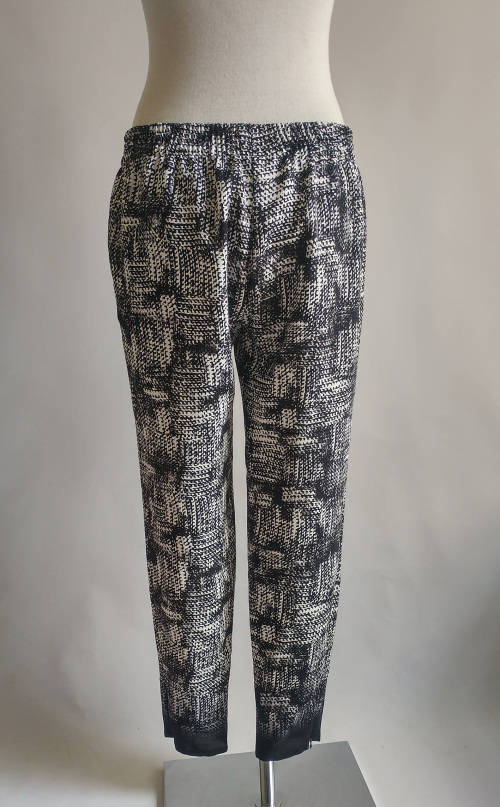 Witchery ladies black and white summer pants Size 10