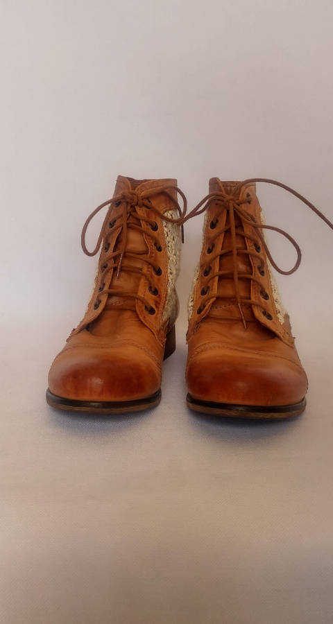 Tan leather and lace boots by Steve Madden - Size 7.5