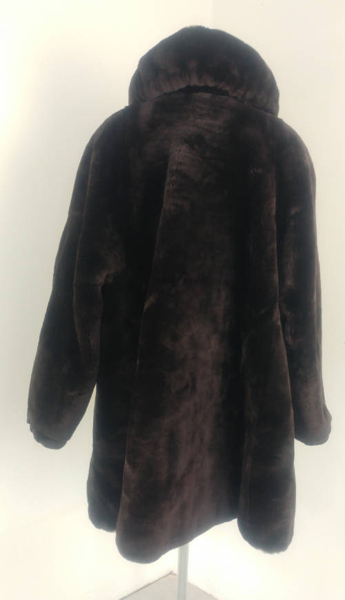 Vintage Italian Faux Fur Coat in Chocolate Brown - Size XXL