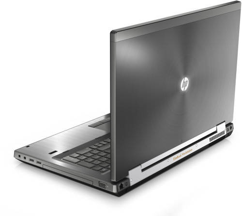 HP Aluminium 32GB Ram i7 Full HD Dreamcolor 256GB SSD nVidia Quadro 18GB GPU 4G LTE Free Bag & Mouse