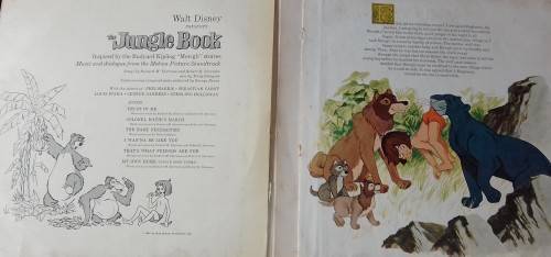 THE JUNGLE BOOK by WALT DISNEY - The Story and Songs of The Jungle Book with illustrated book and Vi
