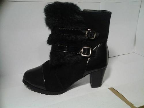 Black Fur Anklet Size 7