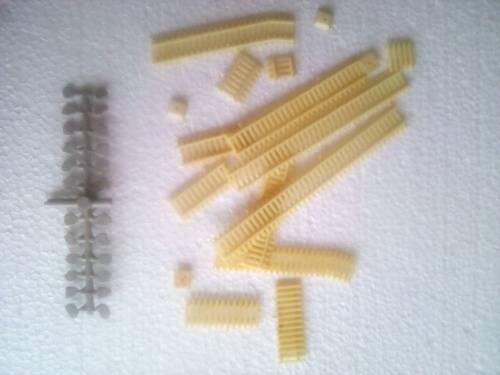 HO SCALE FENCING